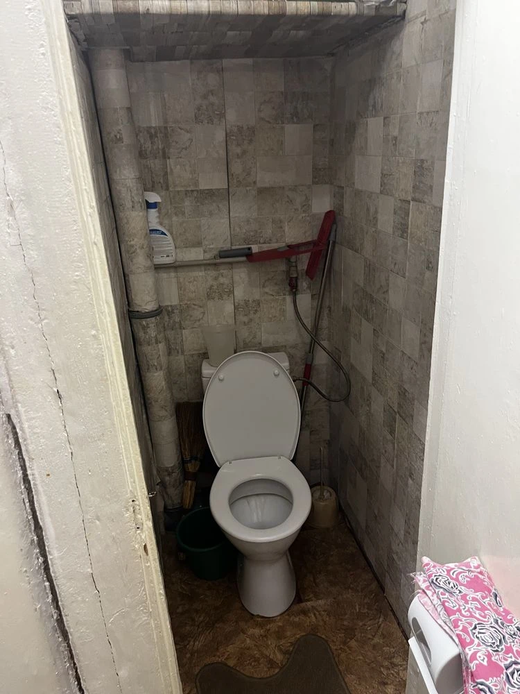 For Sale: 4-room apartment in the Cheremushki area