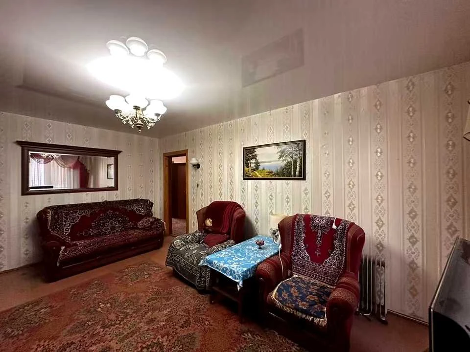 Apartment. Neskorenych Prospect, Kamiansk
