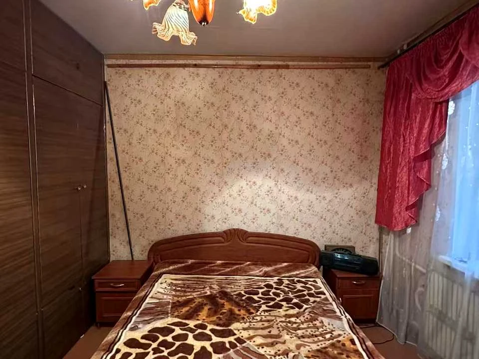 Apartment. Neskorenych Prospect, Kamiansk