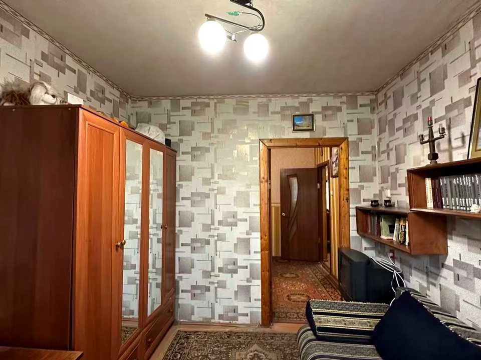 Apartment. Neskorenych Prospect, Kamiansk