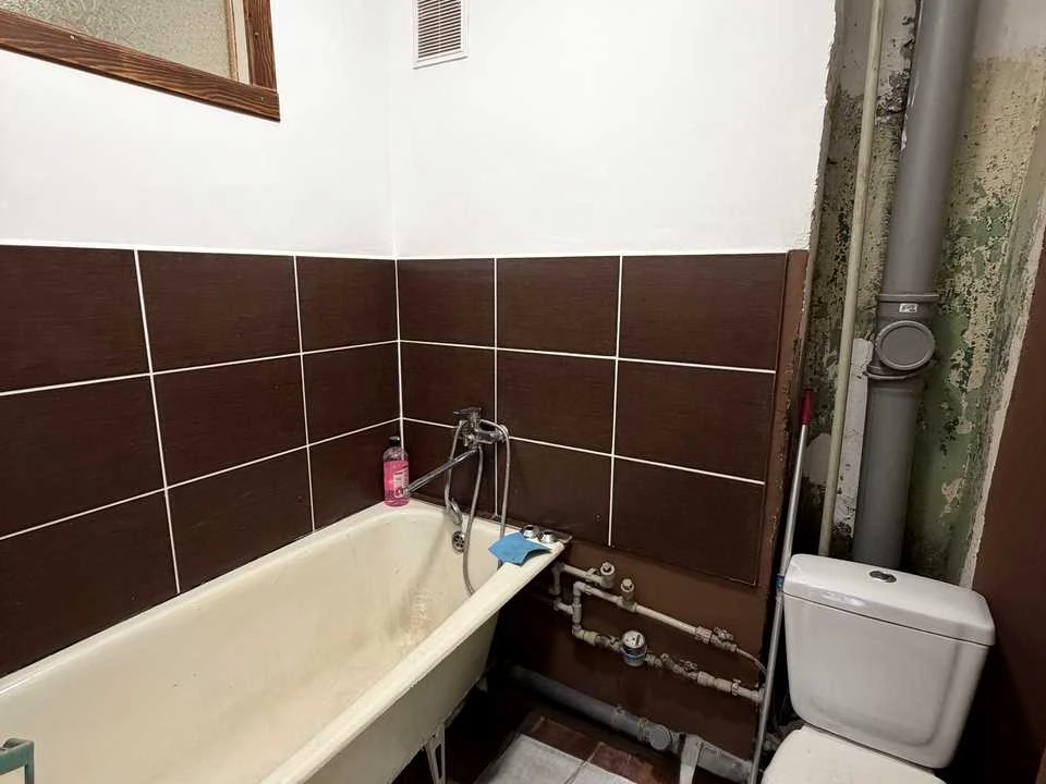 Квартира. Кам'янське, Квітів вул.