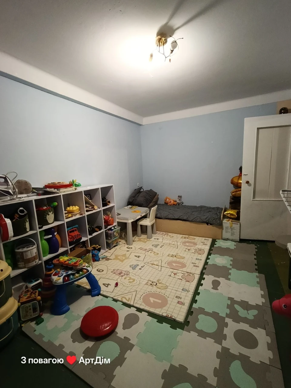 For Sale: 2-Bedroom Apartment on Yevhen Melnikova Street
