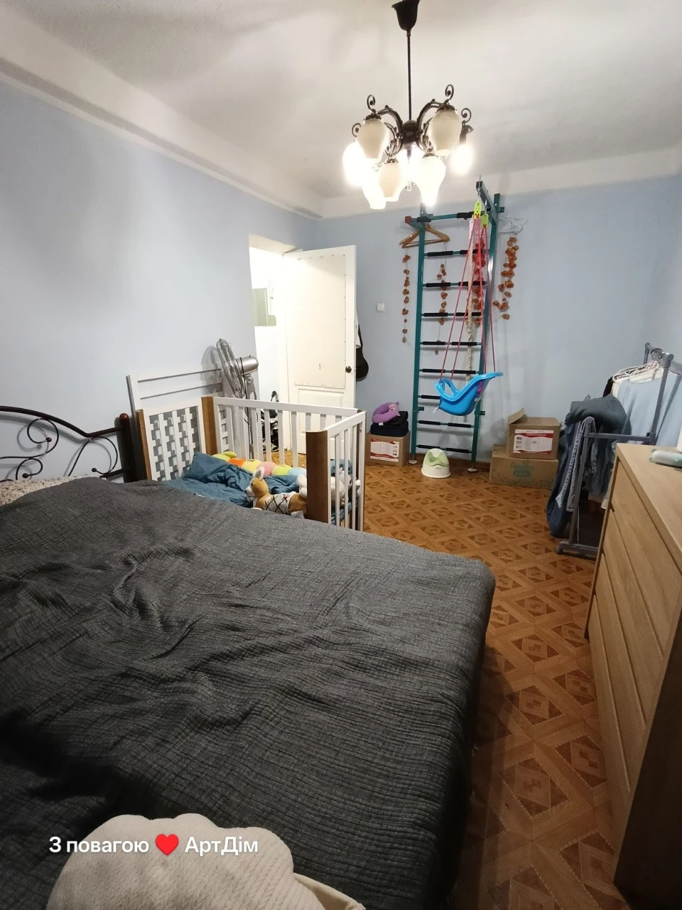 For Sale: 2-Bedroom Apartment on Yevhen Melnikova Street