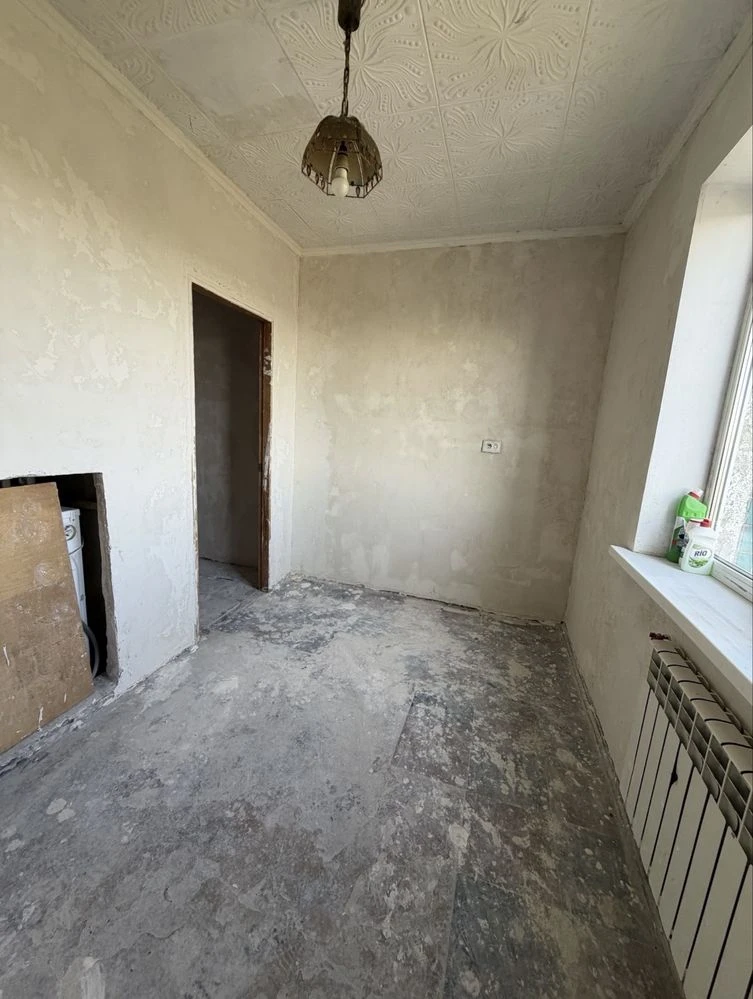 For Sale: 1-room apartment on the Left Bank, 11th microdistrict