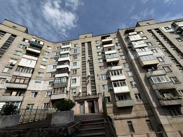 Apartment. Vasyl Susa Avenue, Kamenyshche