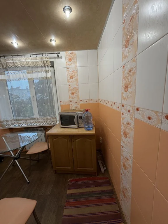 Продам 3-кімнатну квартиру в Камянському, проспект Василя Стуса