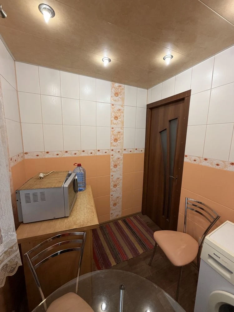 Продам 3-кімнатну квартиру в Камянському, проспект Василя Стуса