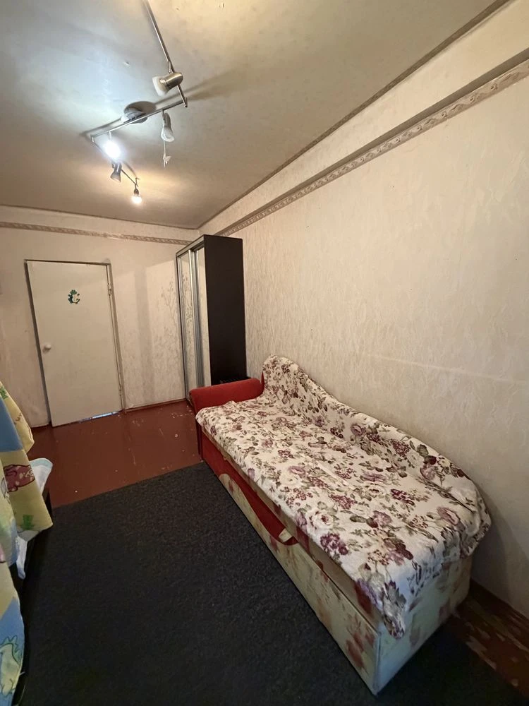 Продам 3-кімнатну квартиру в Камянському, проспект Василя Стуса