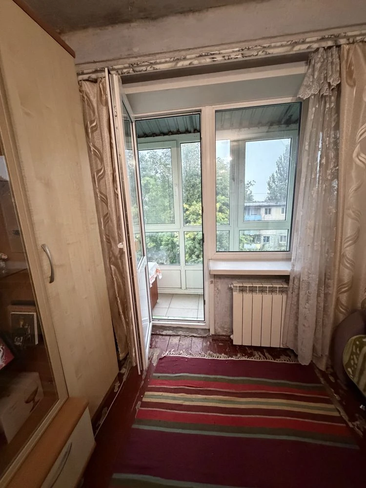 Продам 3-кімнатну квартиру в Камянському, проспект Василя Стуса