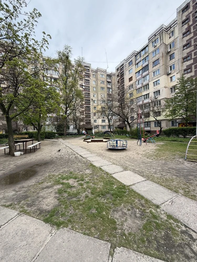 Продам Отличную 3 комнатную квартиру Левый берег