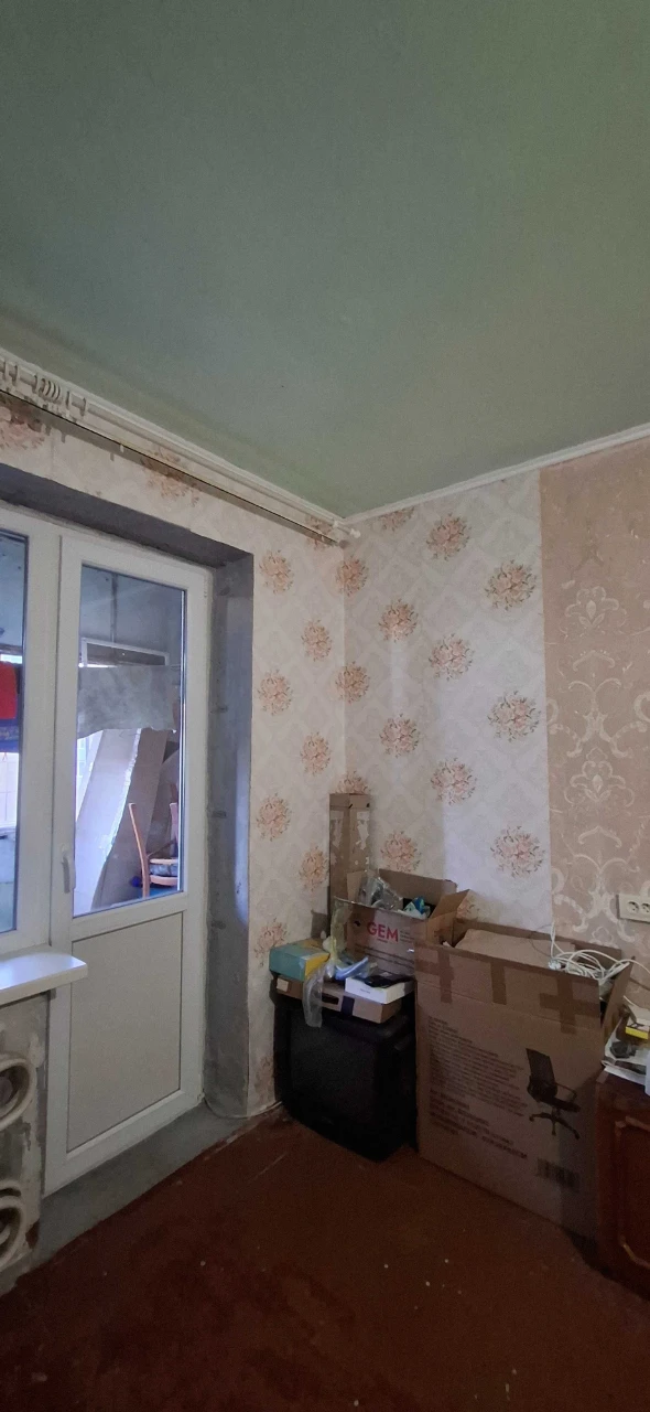 Продається 1-комнатная квартира в 11 микрорайоне, 4 этаж из 9
