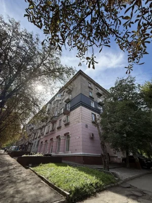 2-кімнатна СТАЛІНКА, просп.Свободи, 4/5, YES