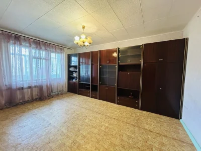 В продаже 2-комнатная квартира на левом берегу, 2-й микрорайон
