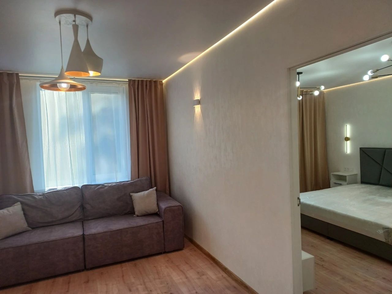 Продажа 2-комн. кв. Центр. Сталинка 37000$