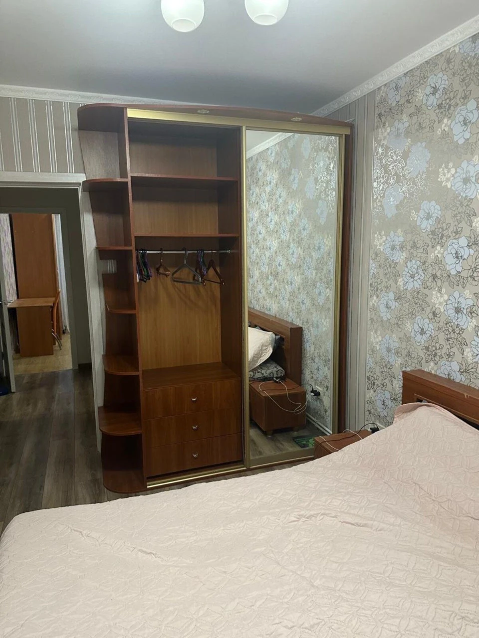Продажа 3-комнатной квартиры, правый берег. Днепродзержинск