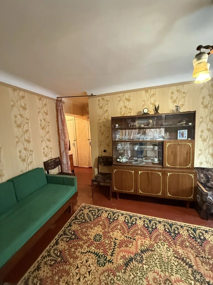 Продам 3х.ком.квартиру1/5!