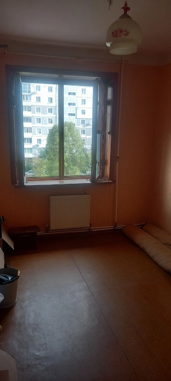 Продам 3ёх.к.кв.Л.Б.5мик.4/9 72м² АО газ