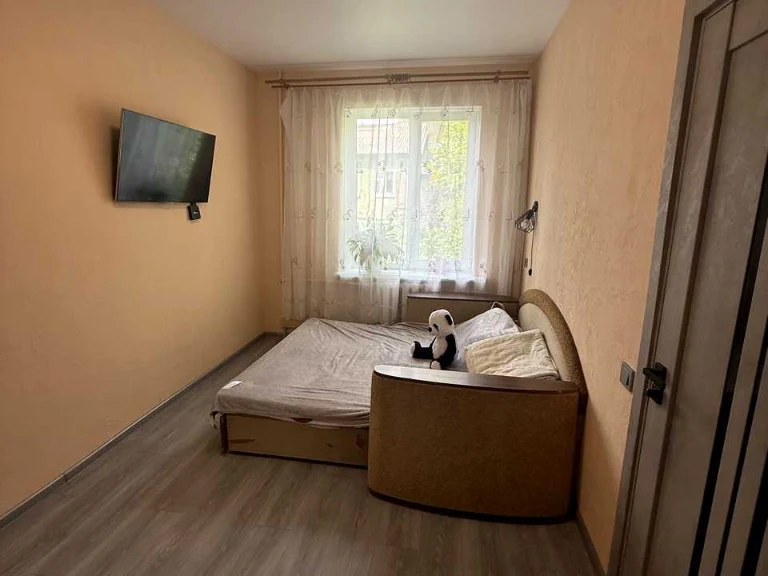 Apartment. Avondong, Відродження просп.