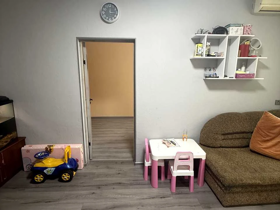 Apartment. Avondong, Відродження просп.
