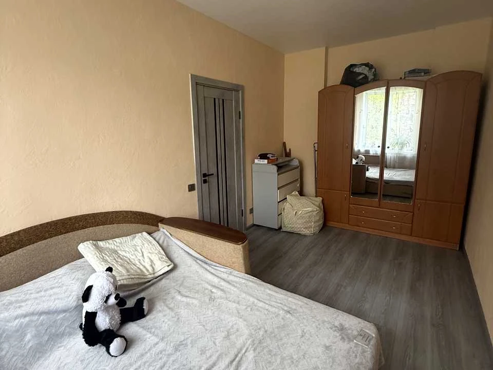 Apartment. Avondong, Відродження просп.