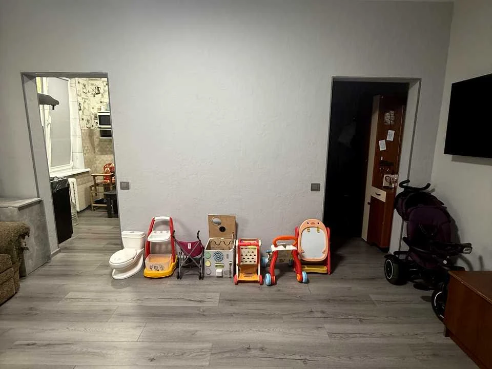 Apartment. Avondong, Відродження просп.