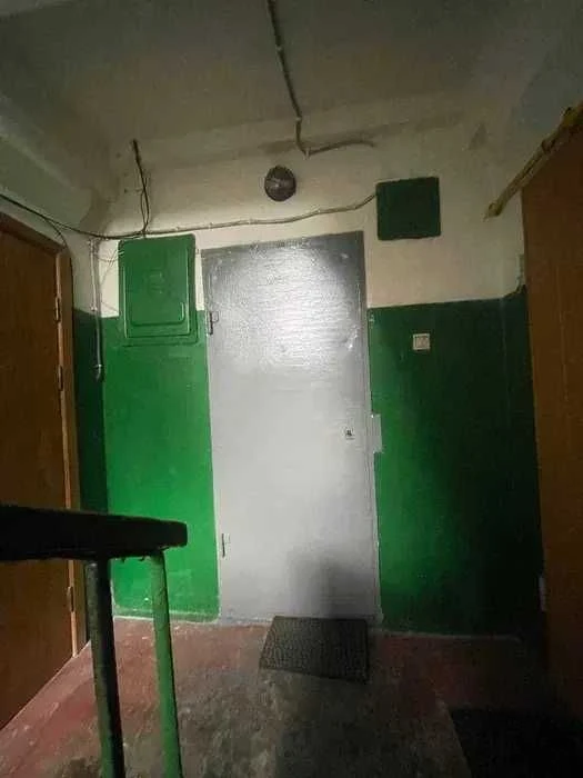 Продам 2-х комнатную рядом с центром, Ira