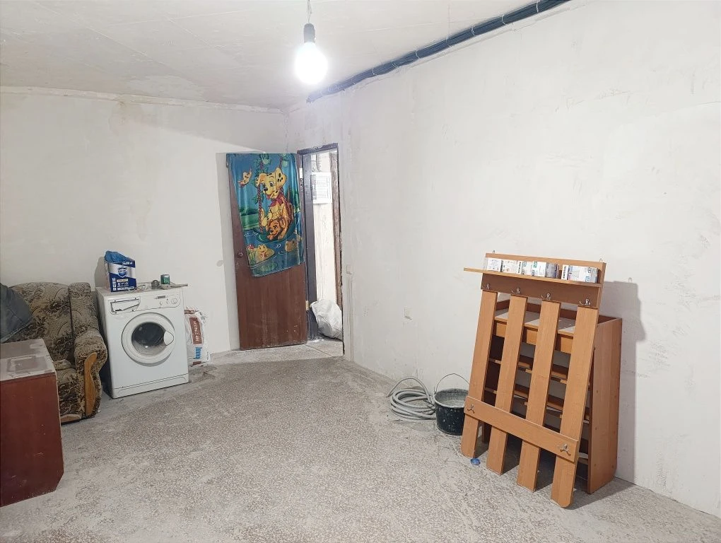For Sale: Apartment in a Residential Area.