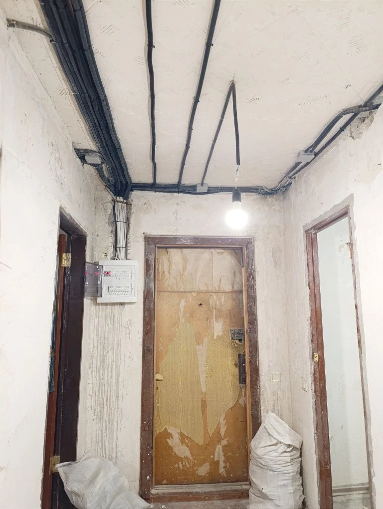 For Sale: Apartment in a Residential Area.