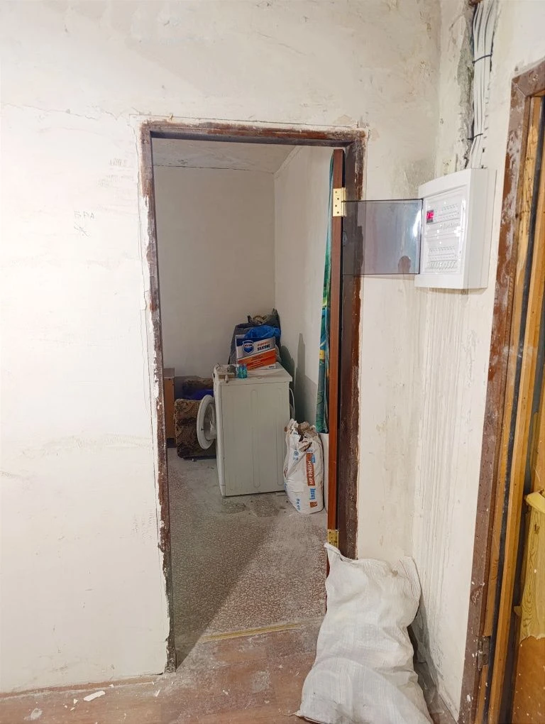 For Sale: Apartment in a Residential Area.