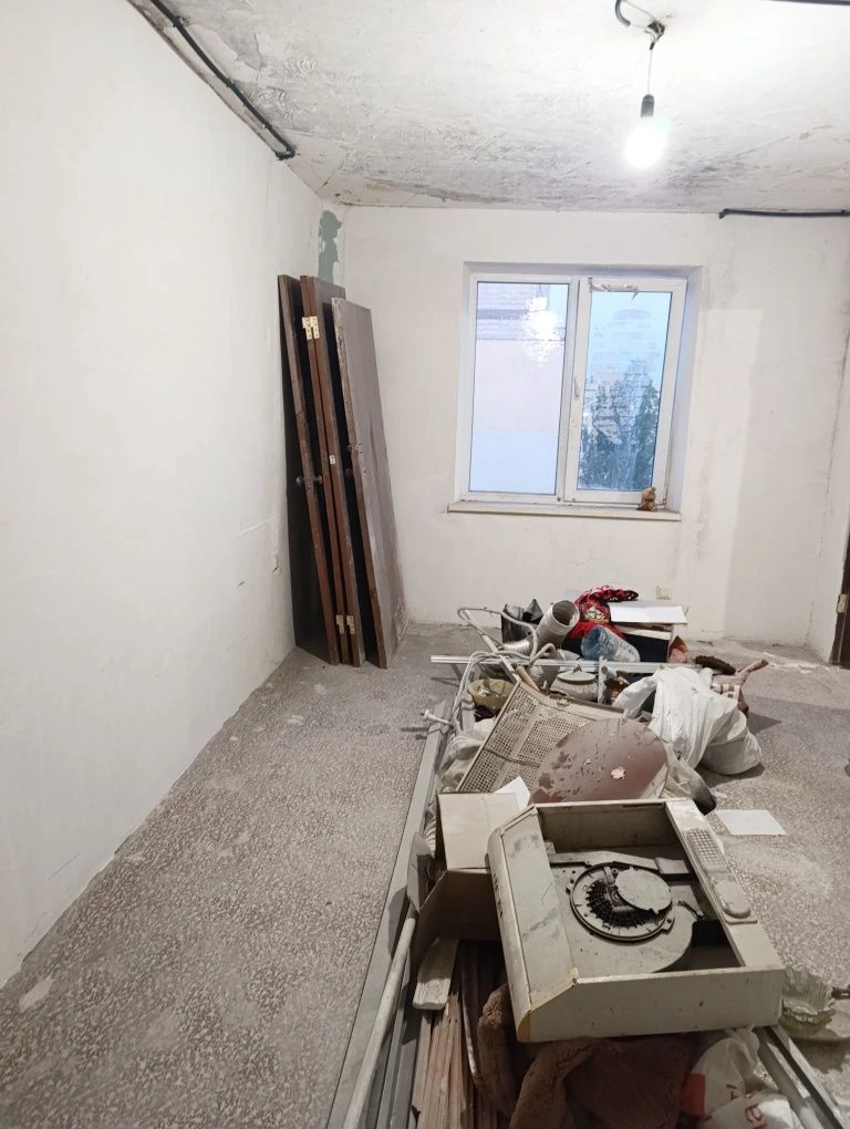 For Sale: Apartment in a Residential Area.