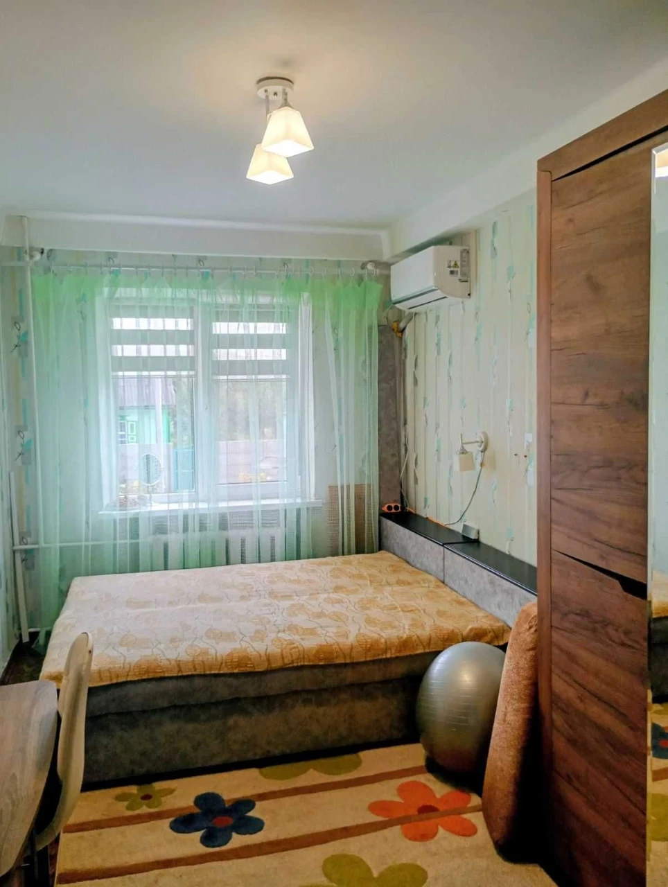 For sale 3-room apartment. Cheremushki.