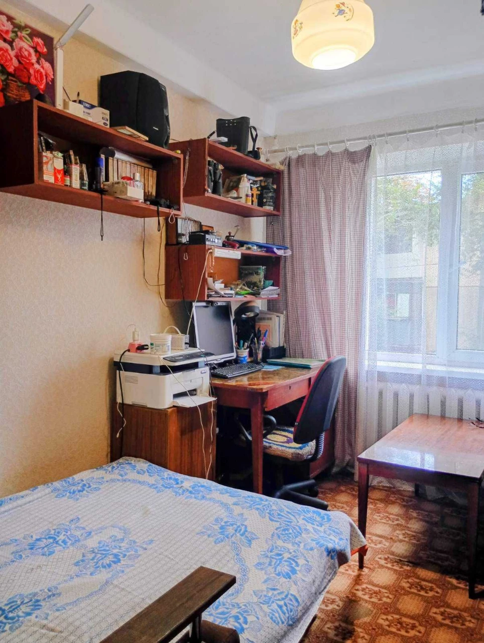 For sale 3-room apartment. Cheremushki.