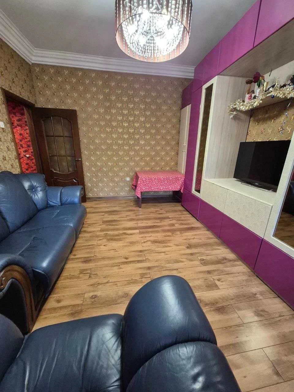 For sale: 2-bedroom apartment with gas boiler in the center