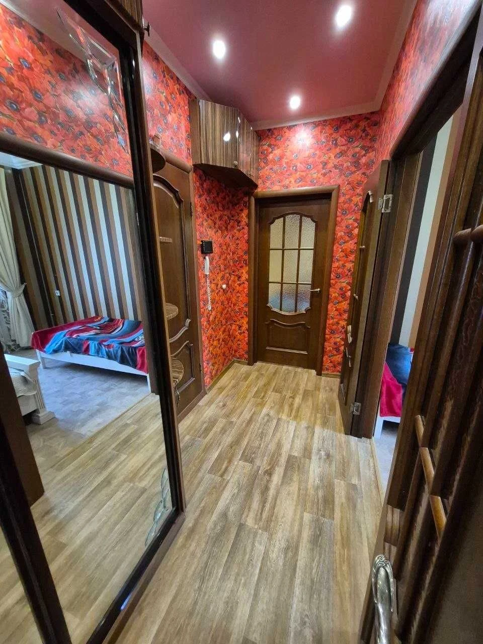 For sale: 2-bedroom apartment with gas boiler in the center