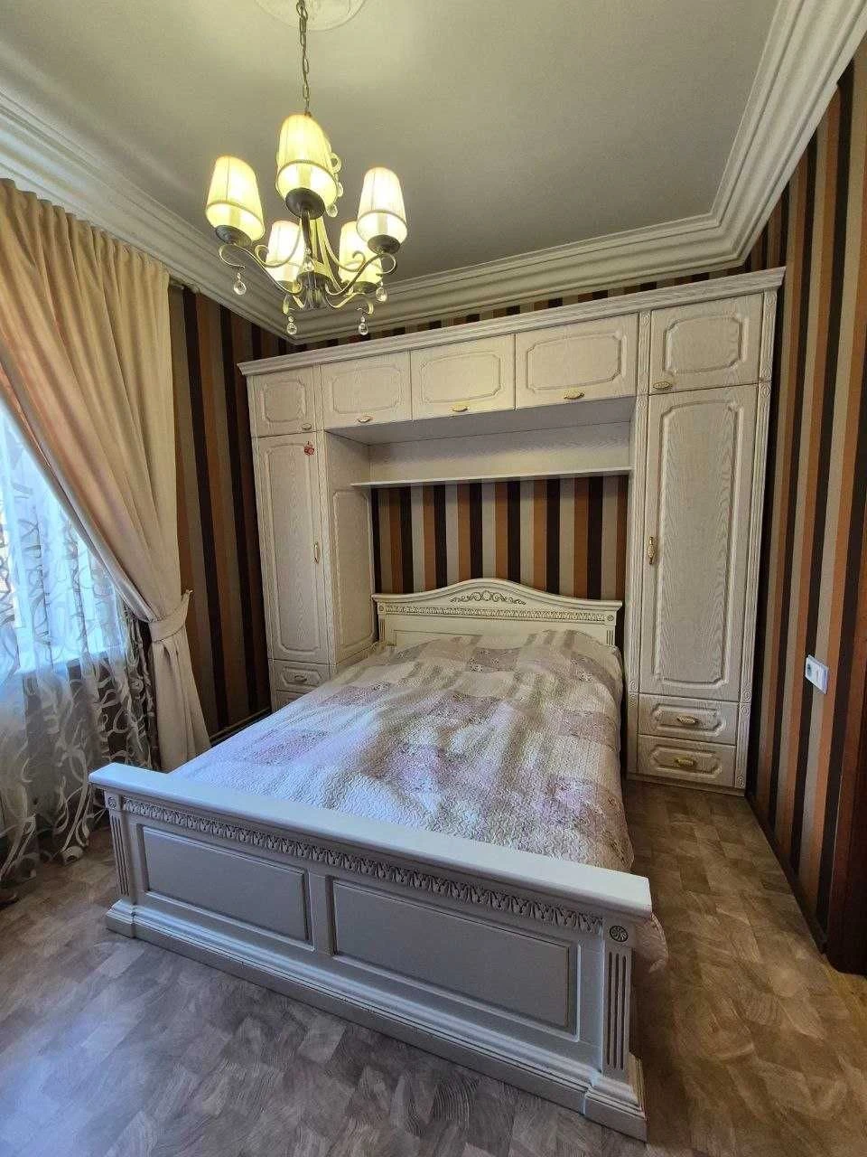 For sale: 2-bedroom apartment with gas boiler in the center