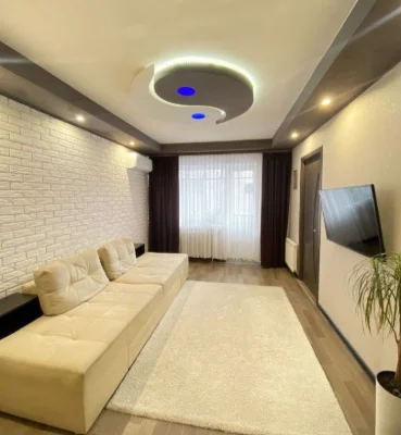 For sale 3-bedroom apartment in Ukraine
