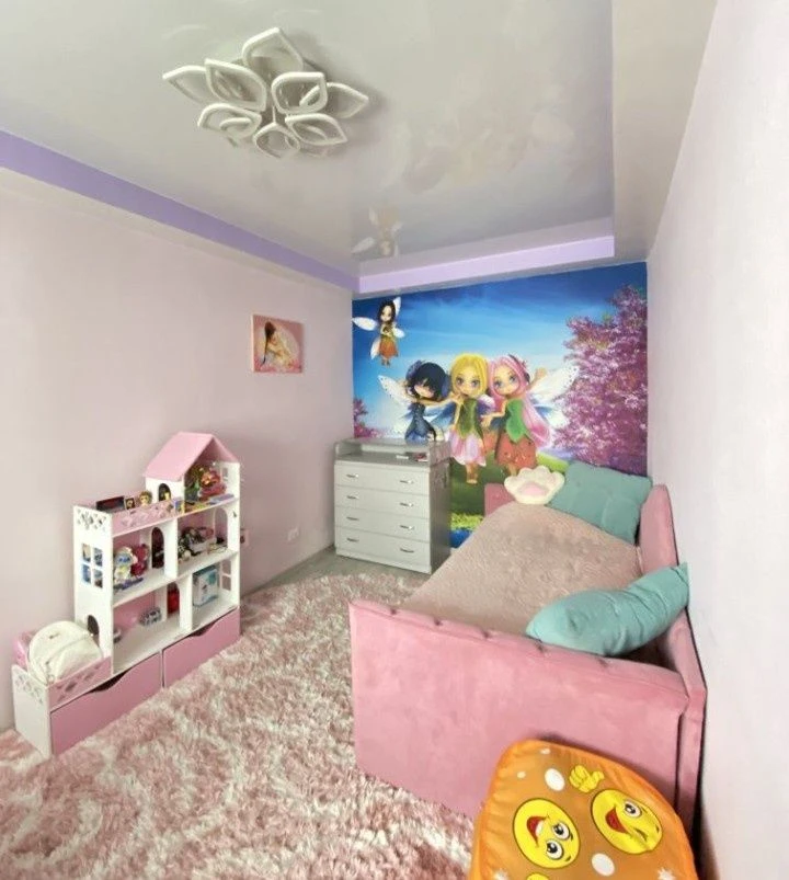 For sale 3-bedroom apartment in Ukraine