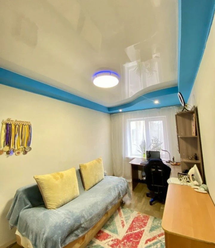 For sale 3-bedroom apartment in Ukraine