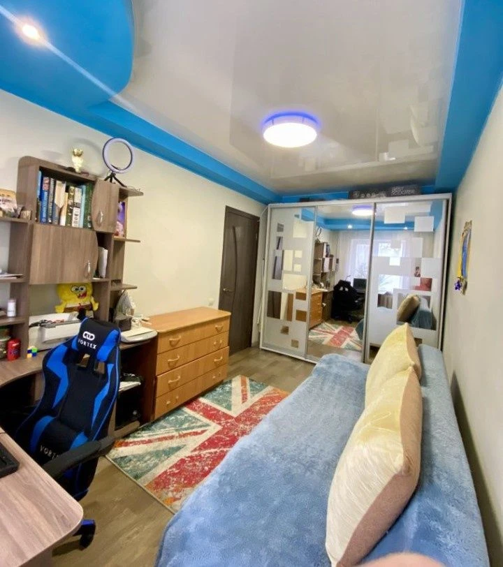 For sale 3-bedroom apartment in Ukraine