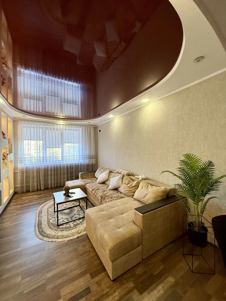 For sale, 3-bedroom apartment in microdistrict 10, Left Bank