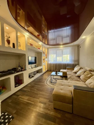 For sale, 3-bedroom apartment in microdistrict 10, Left Bank