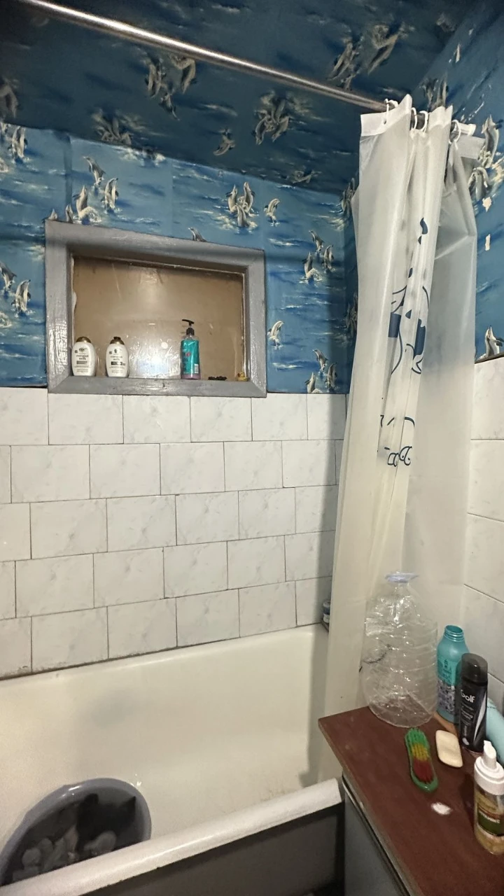 Sale of a 1-bedroom apartment near the center