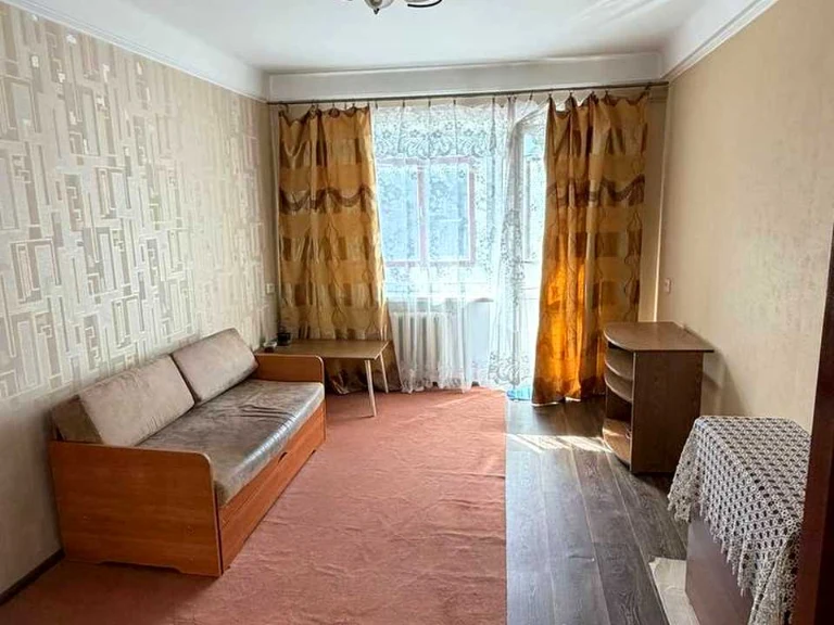 Apartment. Eugene Melnikova Street, Kam'yansk