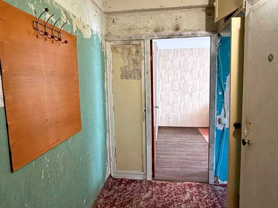 Apartment. Eugene Melnikova Street, Kam'yansk