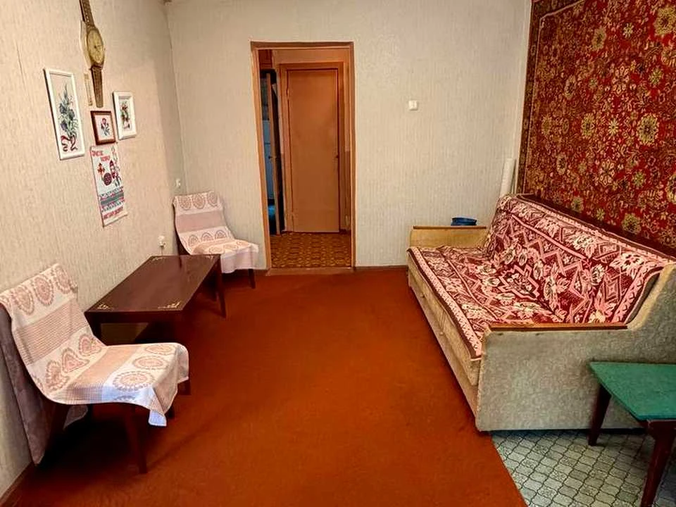 Apartment. Kam’yanske, Vasilievska St.