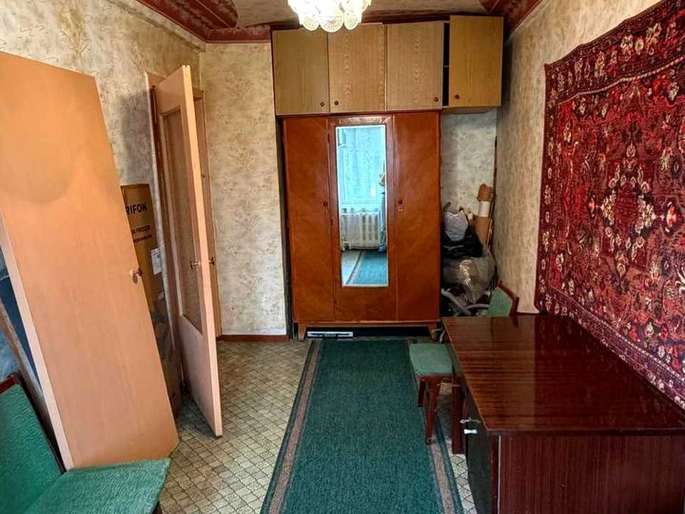 Apartment. Kam’yanske, Vasilievska St.