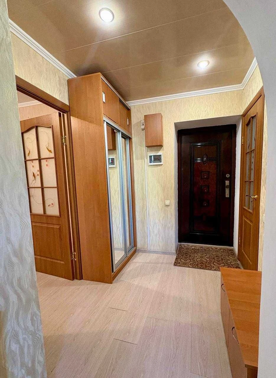FOR SALE 1 room apartment, AO, 2/5, center - вул. Комунарна