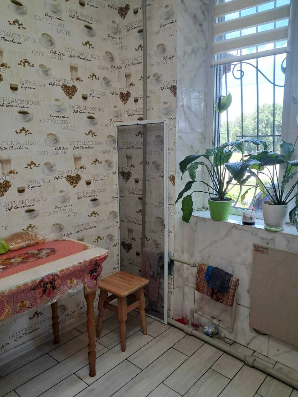 Продам 2-х комнатную в центре