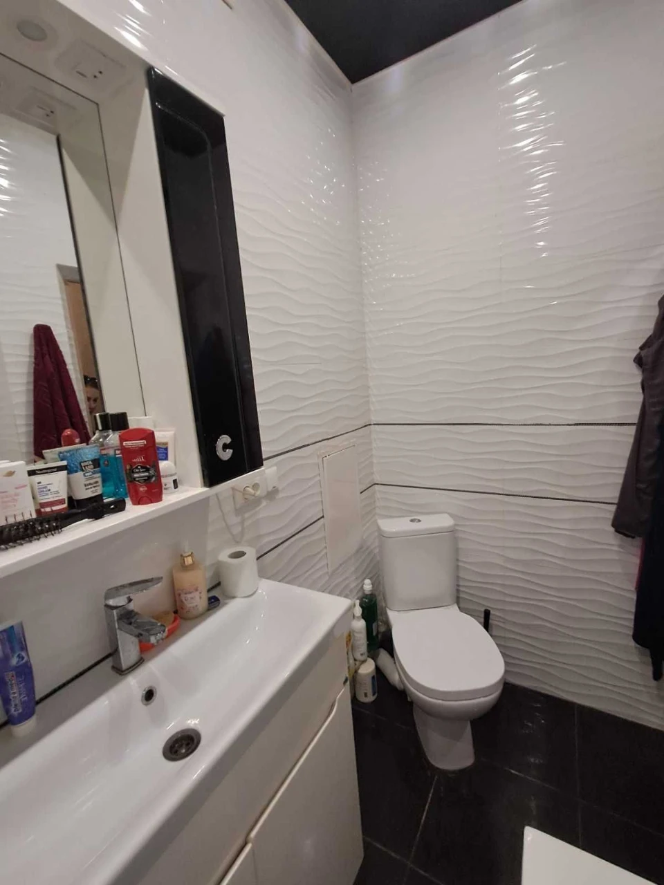 Продам 2-х комнатную в центре