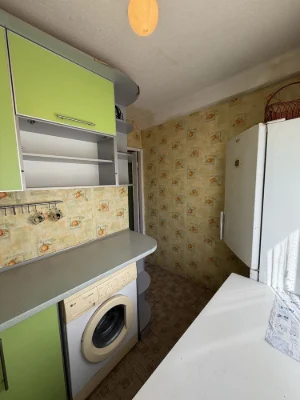 Продам 2-кімнатну квартиру в Камянському, 3/5, Максим Чиженка, меблі, техніка